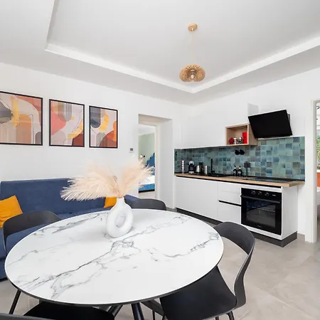 Laca - Sensational Coast View With Jacuzzi Apartamento